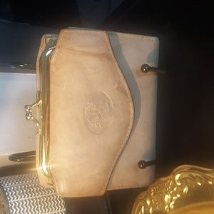 Brighton Vintage Compact Wallet With Kiss Lock